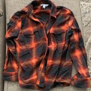 Old Navy “the boyfriend shirt”, size small oversized plaid flannel